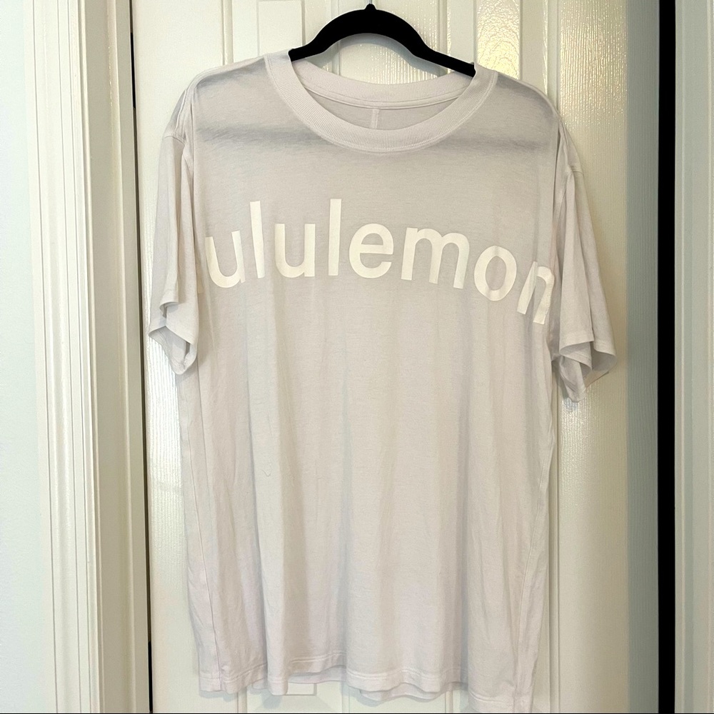 Lululemon oversized graphic tee